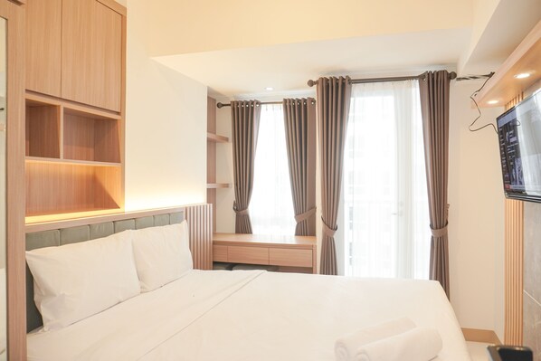 Interior - Fully Furnished With Cozy Design Studio Tokyo Riverside Pik 2 Apartment (Teluknaga)