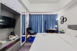 Room - Comfort And Enjoy Living Studio Room At Casa De Parco Apartment (Pagedangan)
