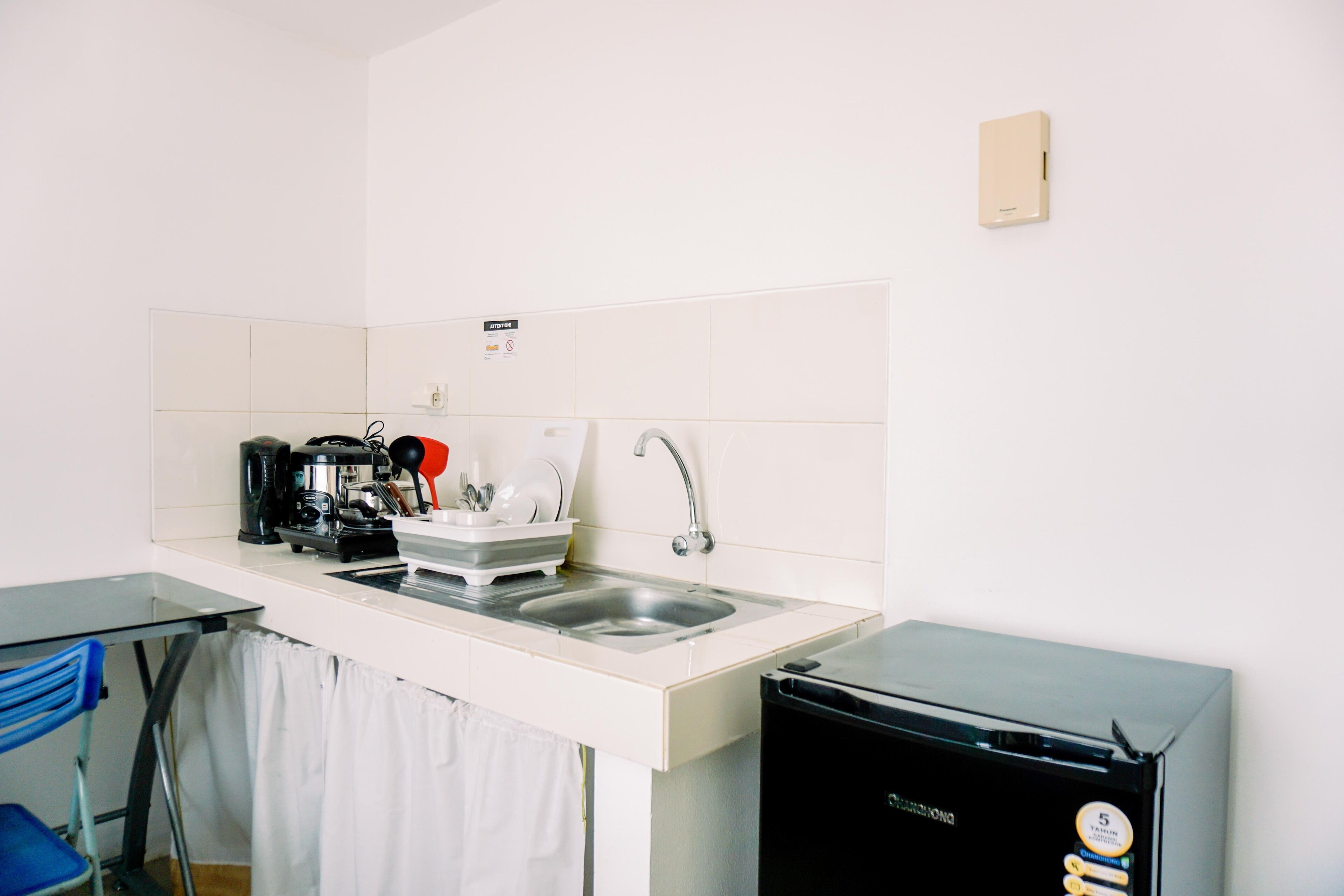 Studio | Private kitchen | Fridge, stovetop, rice cooker