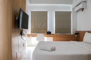 Apartment | 1 bedroom - Minimalist And Cozy 1Br Patraland Urbano Apartment (Bekasi)