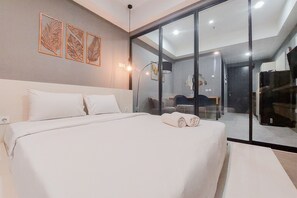 1 bedroom - Cozy Living 1Br Collins Boulevard Apartment (Tangerang)