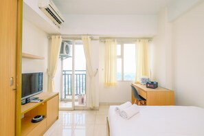 Studio - Cozy Living Studio Room At Margonda Residence 3 Apartment (Depok)