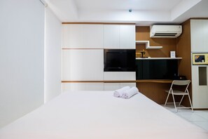 Interior - Fully Furnished With Japanese Style Studio Azalea Suites Apartment (Cikarang)