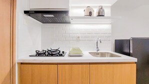 Ảnh chưa phân loại, 2 trong số 16 ảnh, nút