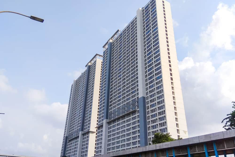 Comfy And Elegant 2Br Tifolia Apartment Pulomas Rawamangun