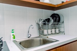 Apartment | Eigene Küche | Kühlschrank, Herdplatte, Reiskocher, Esstisch