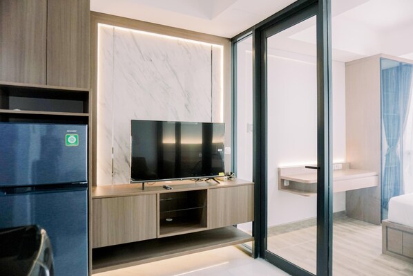 Living area - Homey And Comfortable 1Br At The Smith Alam Sutera Apartment (Tangerang)