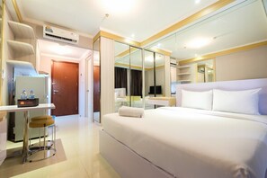 Studio - Spacious Studio Apartment Signature Park Grande (Jakarta)