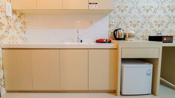 Studio | Eget kjøkken | Minikjøleskap og kokeplater