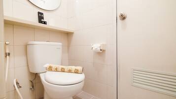 Studio | Bad | Dusj, toalettartikler (inkludert), håndklær og såpe