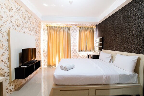 Studio | Skrivebord og wi-fi (inkludert)