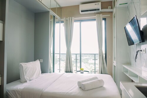 Best Deal And Strategic Studio Sky House Bsd Apartment
