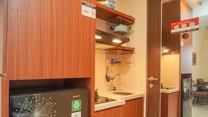 Studio | Bếp riêng | Tủ lạnh, bếp nấu, nồi cơm 