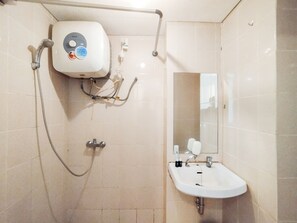Apartment | Bathroom | Shower, towels - Stylish 1Br Apartment Parahyangan Residence (Bandung)