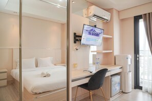 Studio - Good Deal And Restful Studio Kebayoran Icon Apartment (Jakarta)