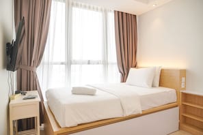 Apartment | 2 bedrooms, desk, free WiFi - Modern Look And Nice 2Br Gold Coast Apartment Near Pik (Jakarta)