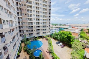 Exterior - Warm And Cozy Stay Studio Baileys Apartment (South Tangerang)