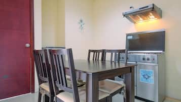 Apartment | In-room dining