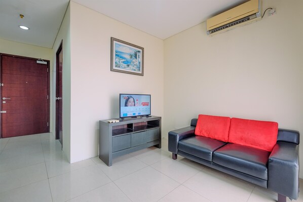 Apartment | Living area - Comfort 2Br At Mangga Dua Apartment (Jakarta)