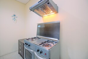 Apartment | Eigene Küche | Kühlschrank, Herdplatte, Reiskocher, Esstisch