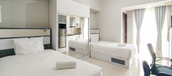 Strategic And Comfy Studio At Skyland City Jatinangor Apartment