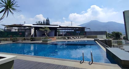 Strategic And Comfy Studio At Skyland City Jatinangor Apartment