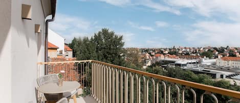 Suite with Balcony I. Brlic-Mazuranic (second floor), city view | ลานระเบียง/นอกชาน