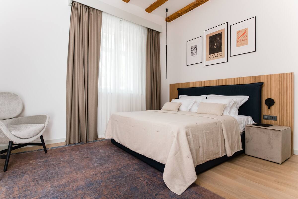 Double Room M. Krleza (ground floor) | 1 phòng ngủ, két bảo mật tại phòng, màn/rèm cản sáng, phòng cách âm 