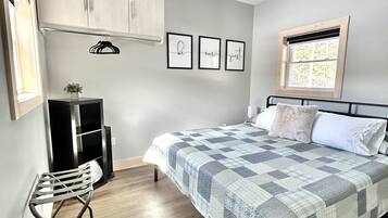 3 bedrooms, iron/ironing board, free WiFi, bed sheets