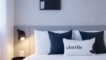 Hypo-allergenic bedding, individually decorated, desk, free WiFi