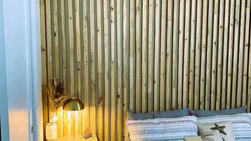 2 bedrooms, desk, travel crib, free WiFi