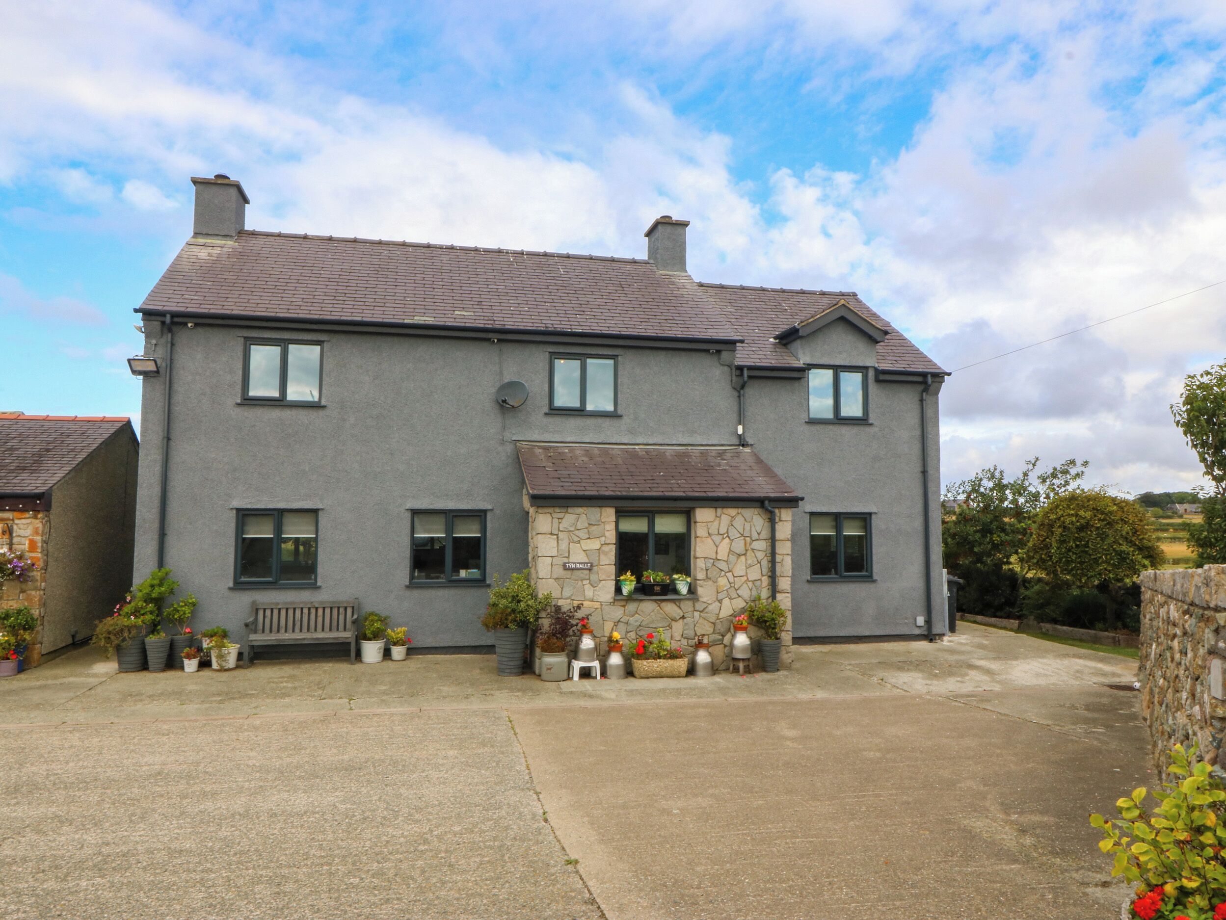 Cottage | Exterior