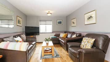 Cottage | Interior