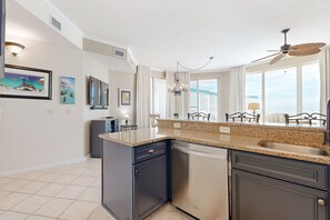 Fridge, microwave, oven, stovetop - Beach-view condo with outdoor pool, hot tub, sauna, tennis, BBQ, & beach access (Santa Rosa Beach)