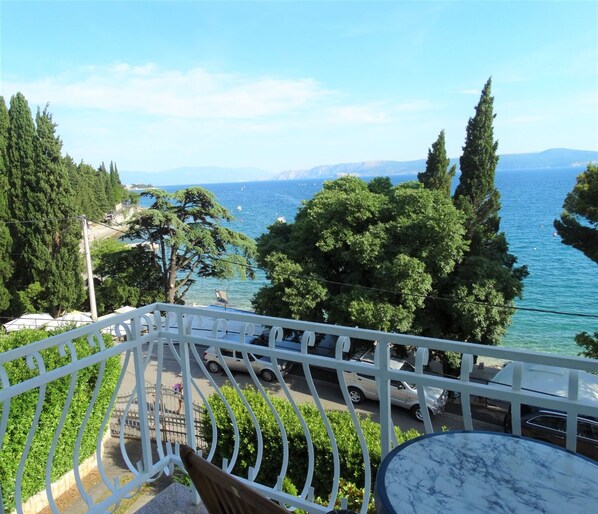 Lägenhet (Oli - 20m from the beach - 7 - R11(2)) | Utsikt från rummet