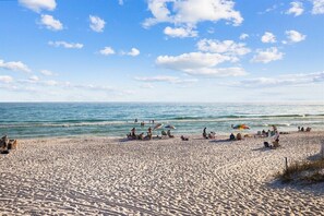 Una playa cerca