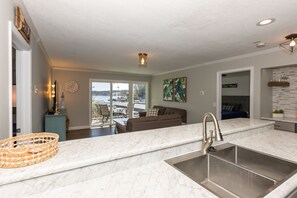 Interior - LAKE FRONT, UPDATED 2 BED 2 BATH OSAGE BEACH (Osage Beach)