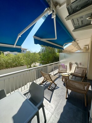 Outdoor dining - Appartement Plein Centre (Sainte-Maxime)