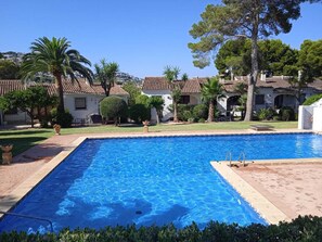 Utomhuspool