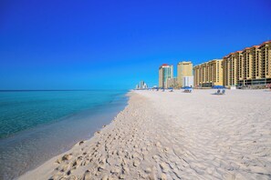On the beach - Phoenix IV 4071 — Gulf-Front Bliss (Orange Beach)