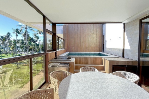 Private pool