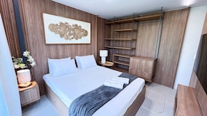 Ảnh chưa phân loại, 5 trong số 216 ảnh, nút