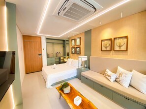 Studio | Living area