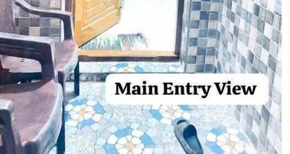 UK Guest House Three-Bedroom Villa