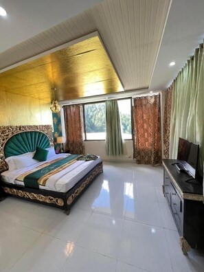 Soundproofing, iron/ironing board, free WiFi - Sukoon Resort Murree (Kali Matti)