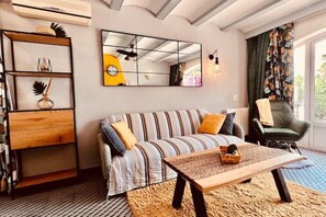 Smart TV, fireplace - Foncha by Sun & Sea Homes (Teulada)