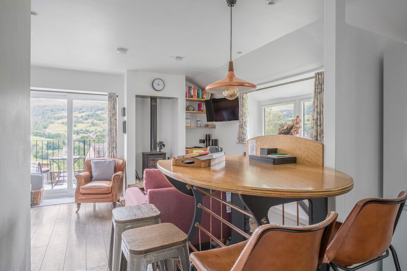 Romantic Getaway, Little Two Bed, Two Bath Barn Conversion With Amazing Views & Parking - Grasmere