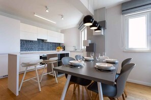 Dining - Holiday apartment with sea view (Vrbnik)