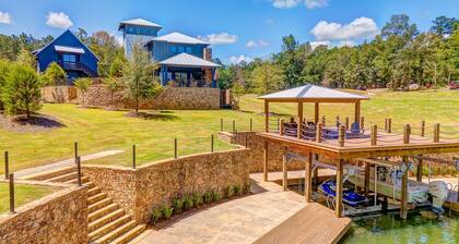 Beautiful waterfront lake guest house with guest boat docking area