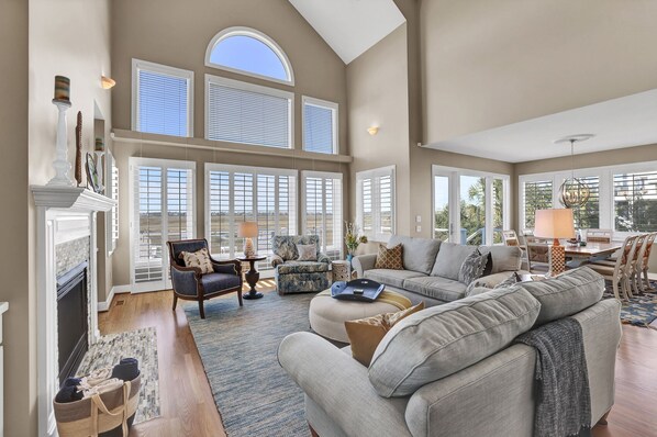 TV, fireplace, books, stereo